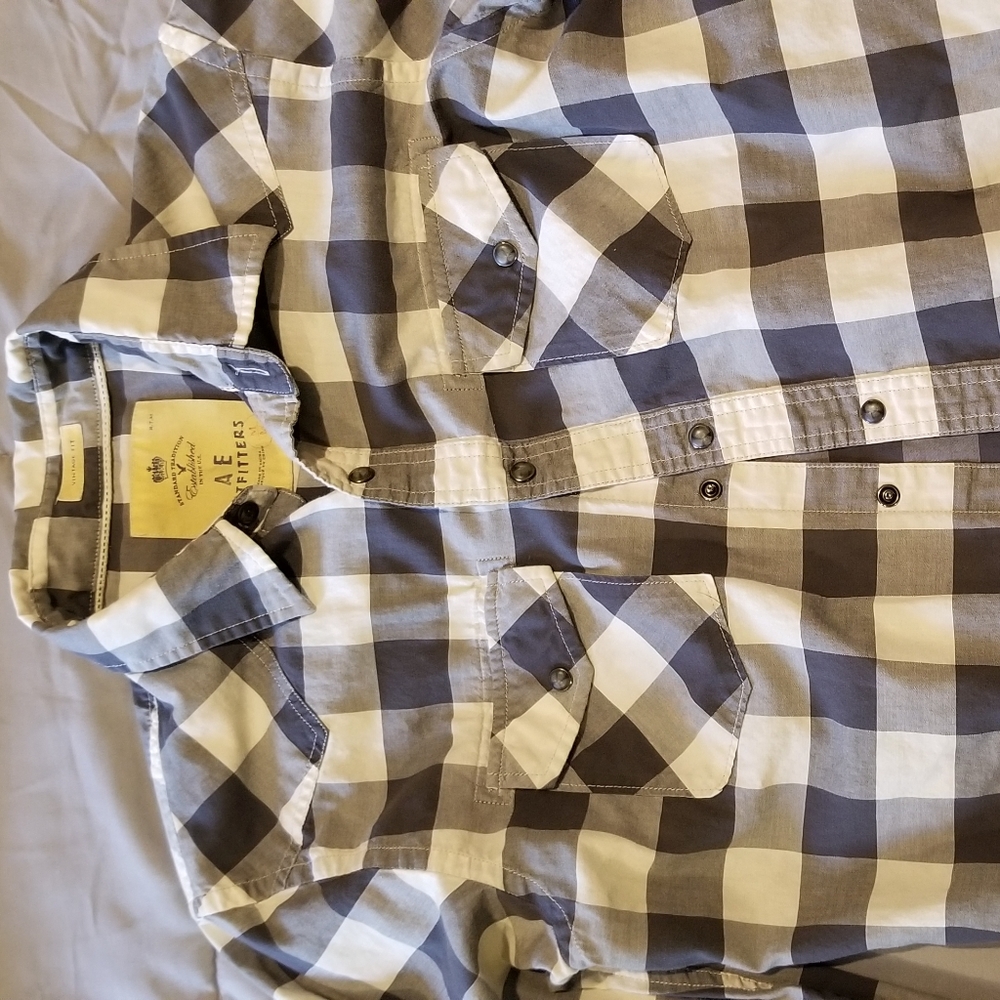 American Eagle button down